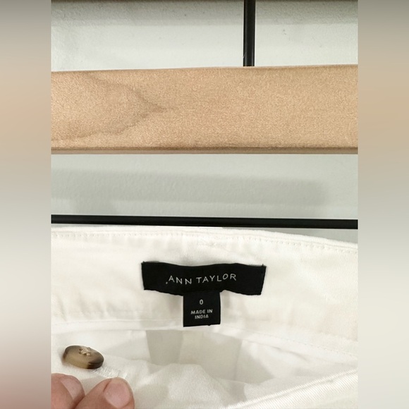 Ann Taylor Boardwalk Bermuda Shorts White Size 0 - Picture 7 of 8